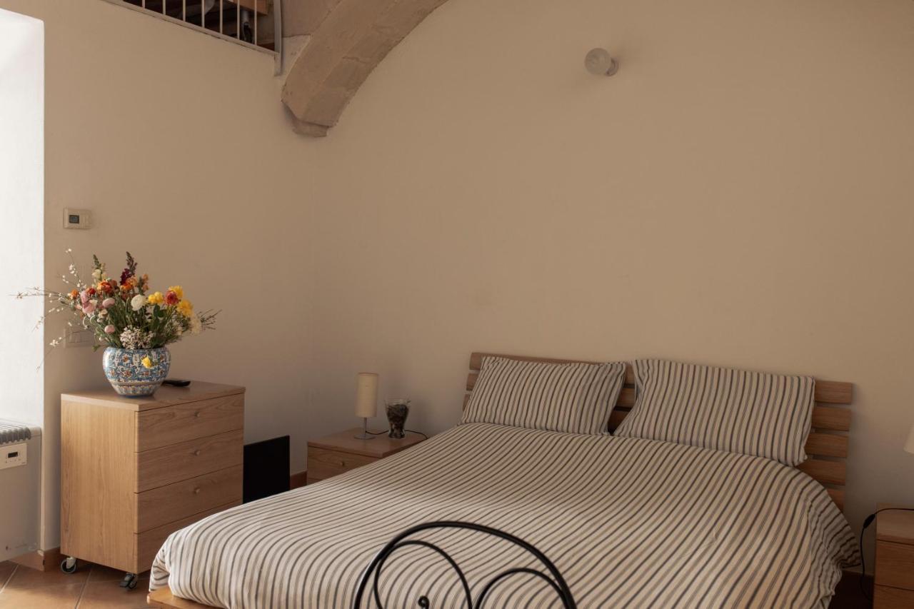 Il Vicinato, Casa Vacanza Immersa Nel Cuore Dei Sassi Matera Luaran gambar